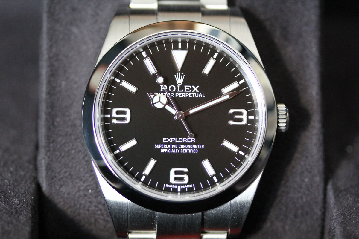 Rolex Explorer - 214270 - MK2 Lume Dial - 39mm - Complete