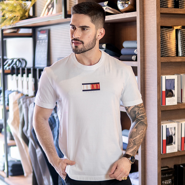 CAMISETA TOMMY JEANS