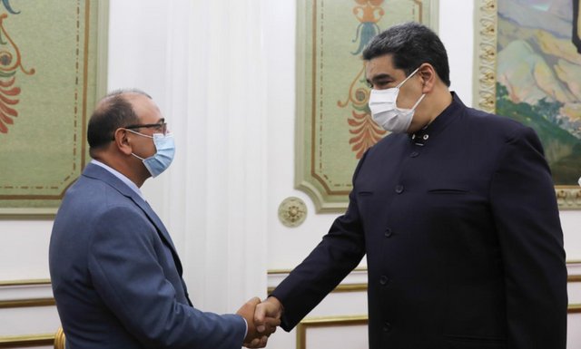Sergio Garrido y el presidente Nicolás Maduro Sergio Garrido y el presidente Nicolás Maduro