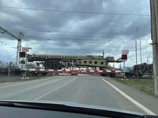 [Image: 61-F6-CED1-616-B-4127-8-F37-7-B55-A0-ABA870.jpg]