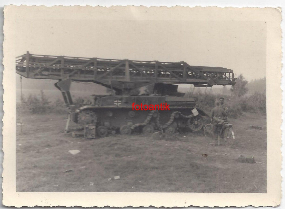 Foto 2 WK, Panzer,deutscher Brückenlegepanzer IV
