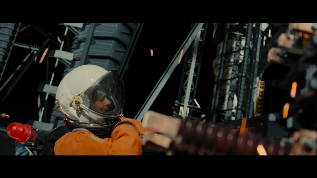 Ad.Astra.2019.2160p.UHD.BDRemux.TrueHD.Atmos.7.1.HYBRID.DoVi.mkv_000638.108