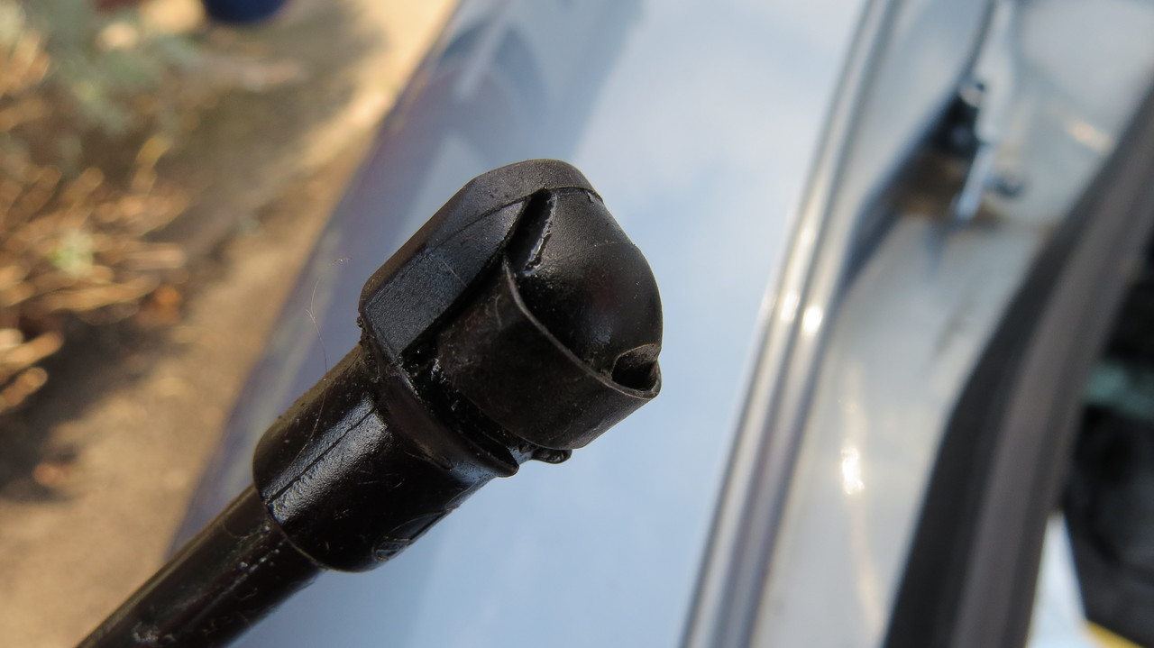 Gas strut remove — Postimages