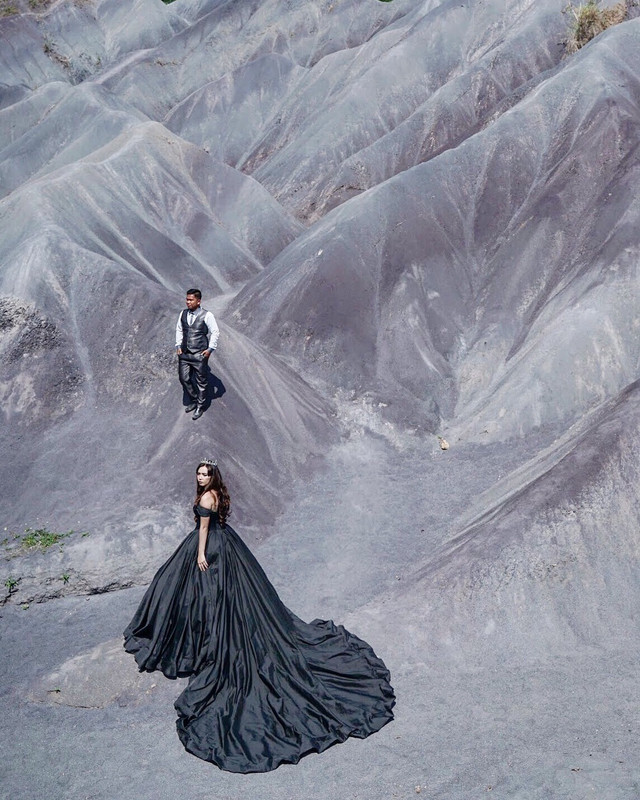 Gumuk Pasir Rantebua yang digunakan sebagai latarbelakang foto prewedding (INSTAGRAM/SIL.VERINE)
