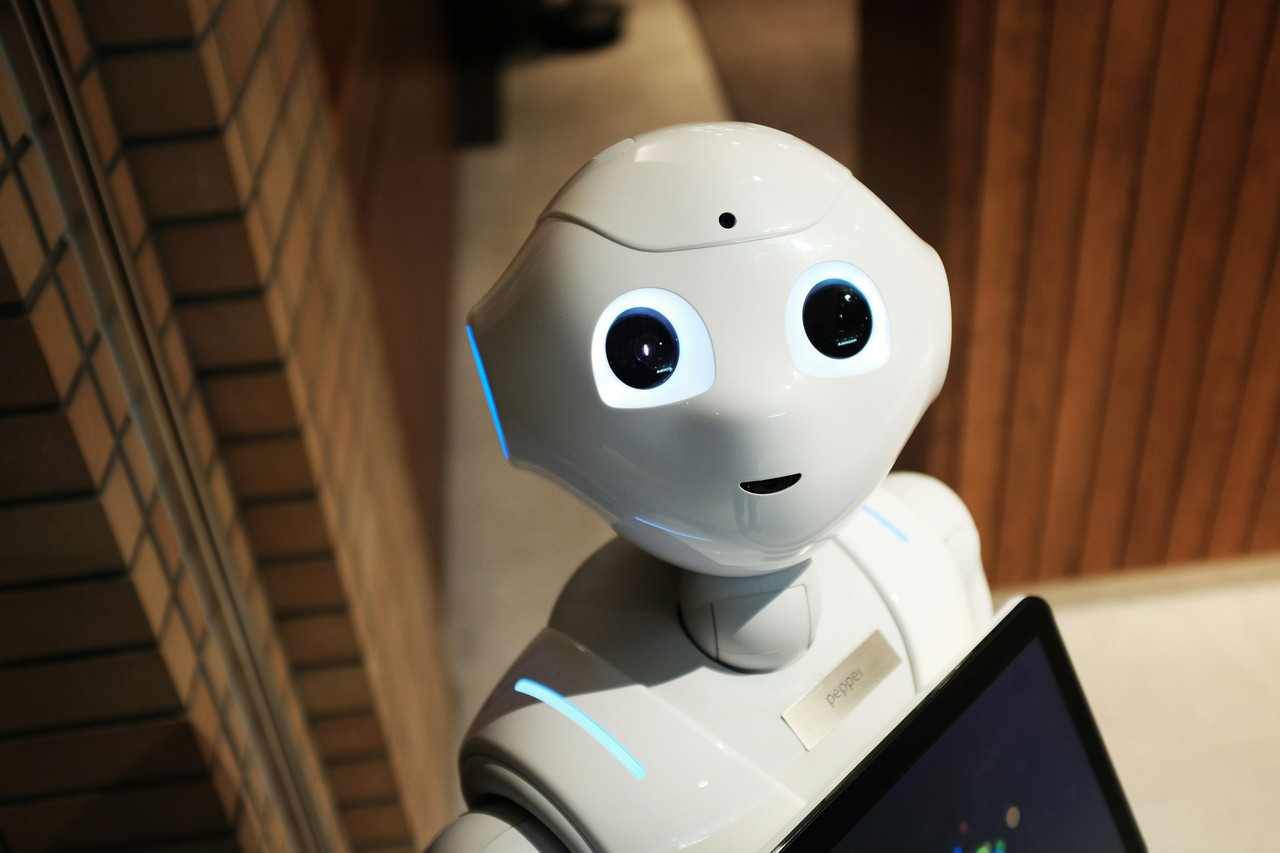 Модерна технологична сървърна инфраструктура за дигитална автоматизация и AI процеси