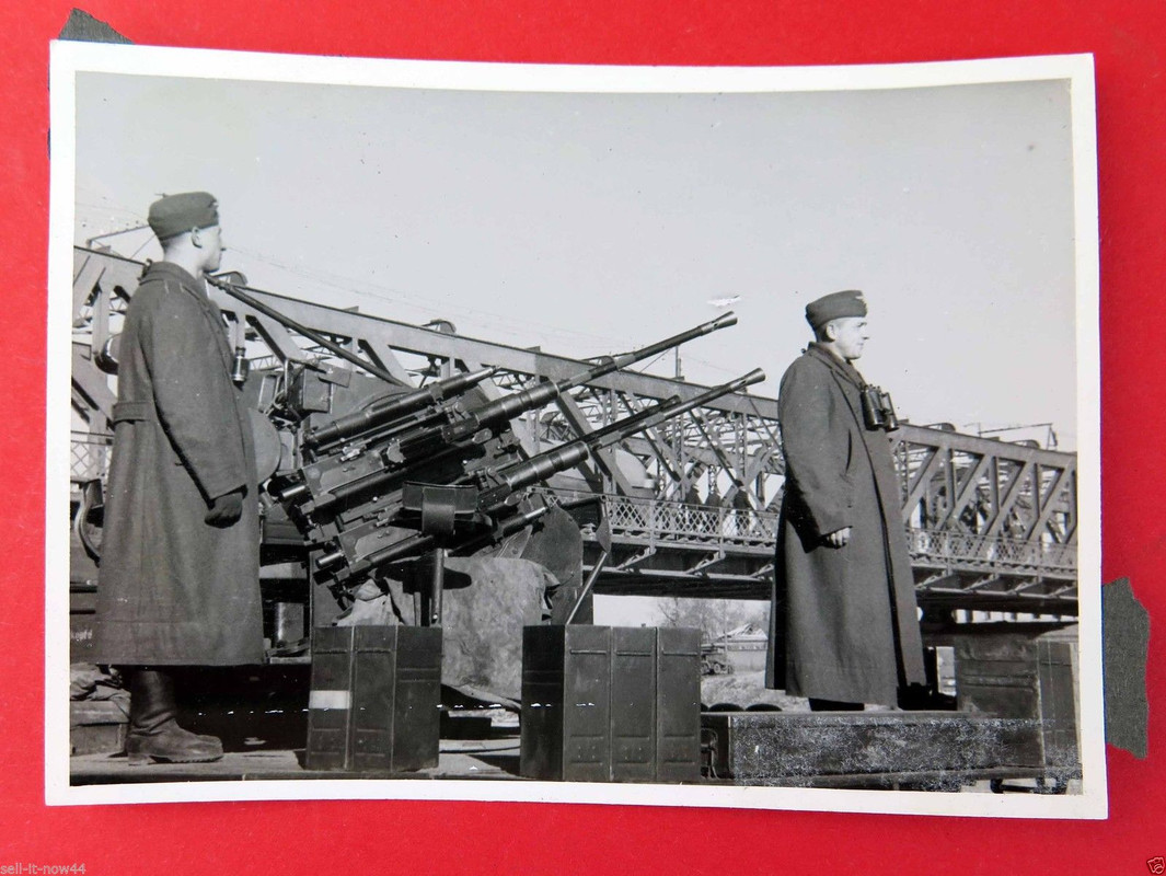 Foto,Wehrmacht,Russland,Ostfront,1941-1943,Infanterie,Soldaten,Gegenstoß,Uniform