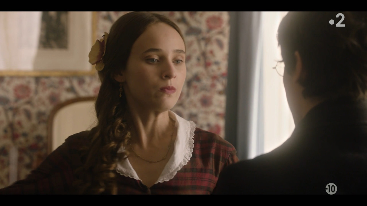 2021-12-13_21_05_Fr2_Emma-Bovary.mp4_snapshot_01.25.41.823