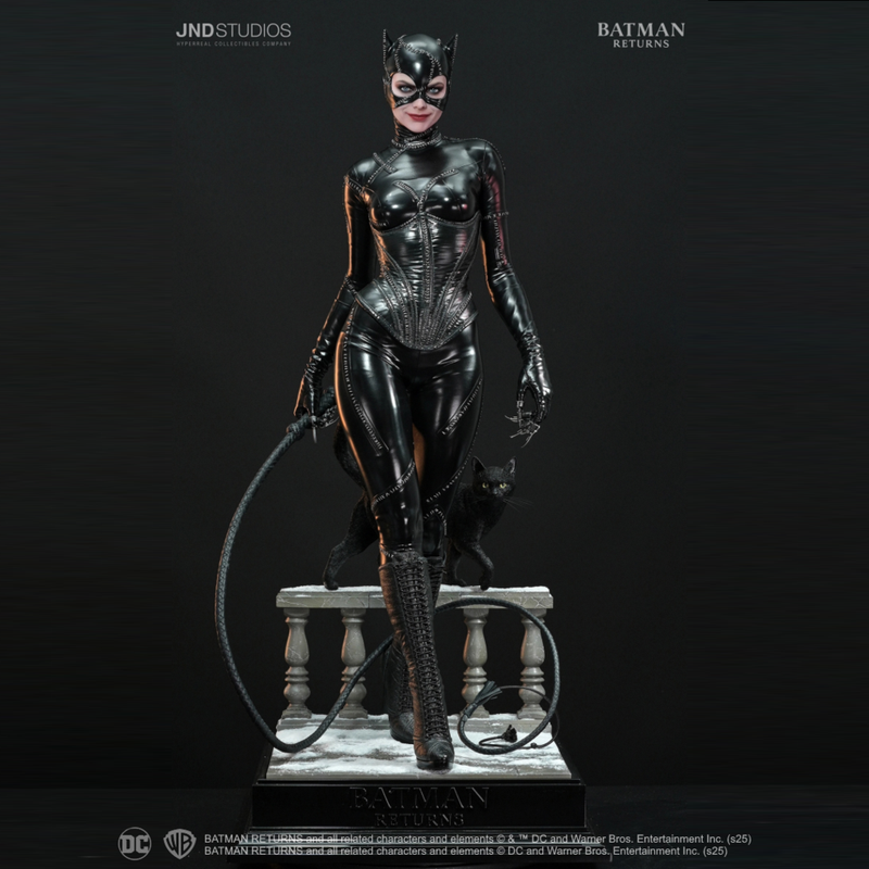 JND Studios : Batman Returns - Catwoman 1/3 Scale Statue 2