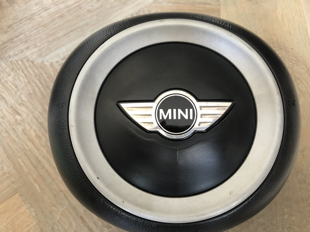 C8D64809-EC75-4356-A4D9-166B8EB9A5D9