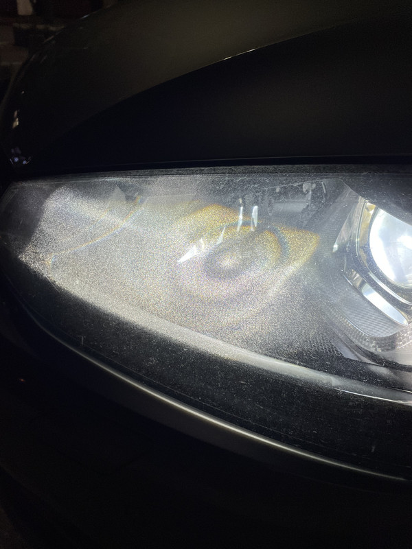 DAE27E32-CE7F-4C6B-B6E6-1ADE8220C41D