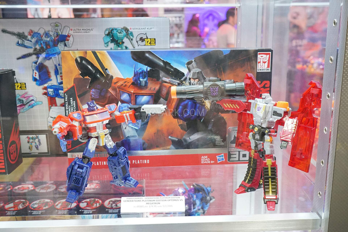 SDCC-2016-Transformers-Generations-021