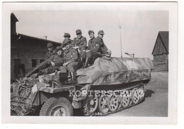 Original Fotos Schützen - Panzer Sonder KFZ 251 
