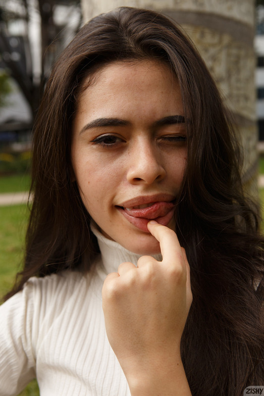 full_047_1358580612151002