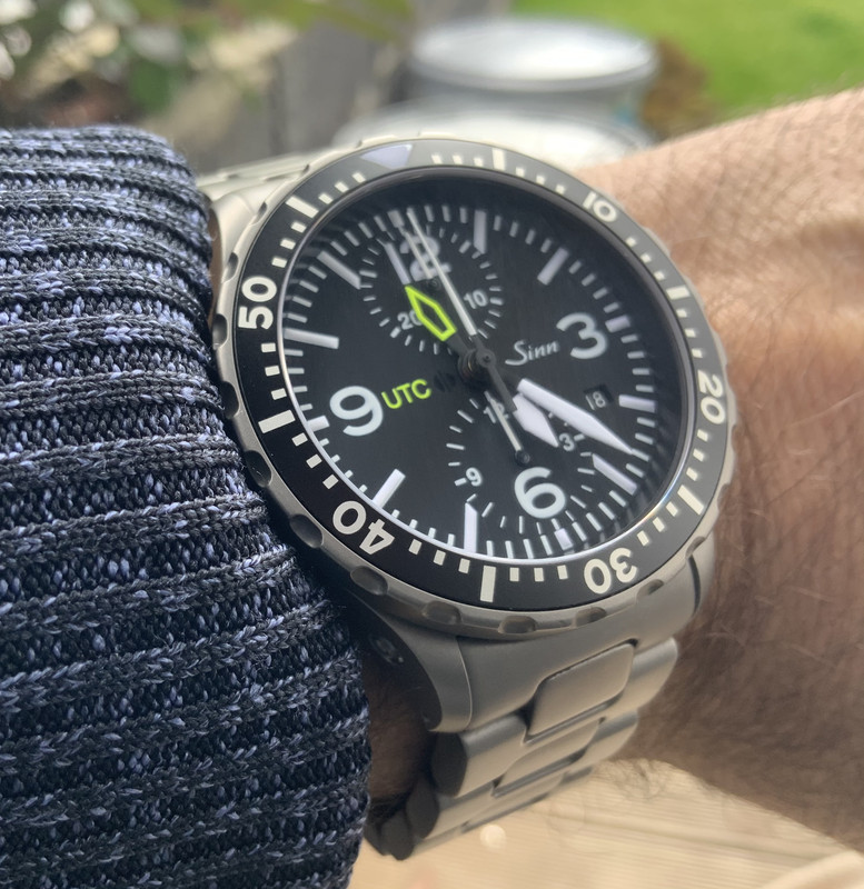 2DEC79CB-BB9B-475D-A9B8-3C5A299B0A27