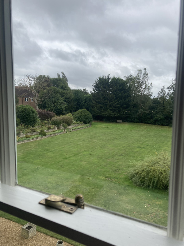 15DE4DFF-6F61-41D8-B17B-B34943AEE52B