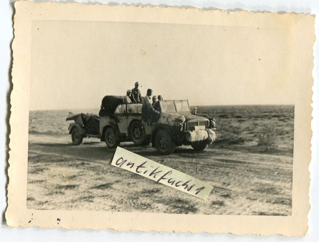 schwerer WH-Kübelwagen in Afrika beim Afrikakorp