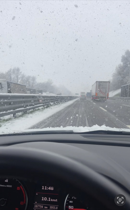 5F458EF2-03D9-47DE-BB21-4FCADED5B66B