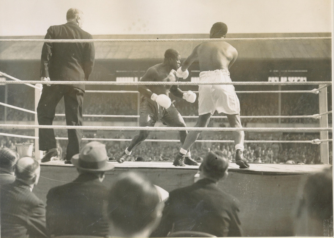 larry gains v obie walker low res