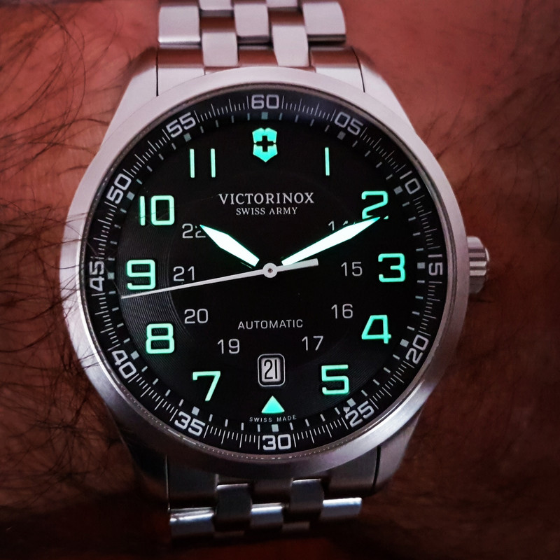 Victorinox Swiss Army AirBoss Mechanical #241508 (2)