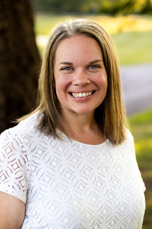 Danielle DiCaprio Glenville