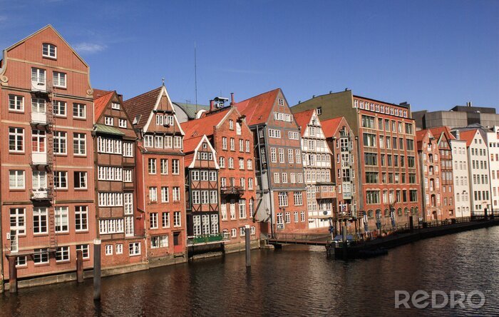 alt-hamburg-am-nikolaifleet-deichstrasse-700-205591063
