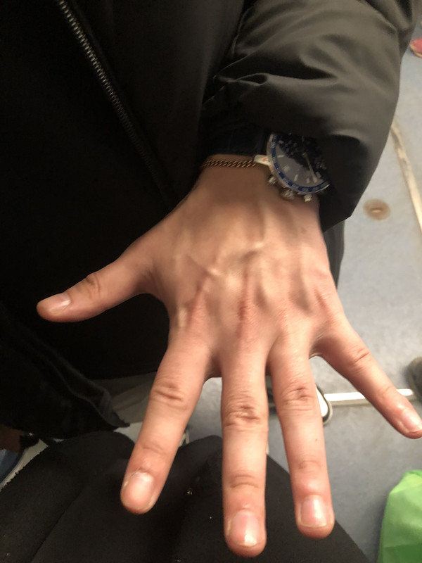 78508688-AF1D-4B9F-A7DA-A77D30296794