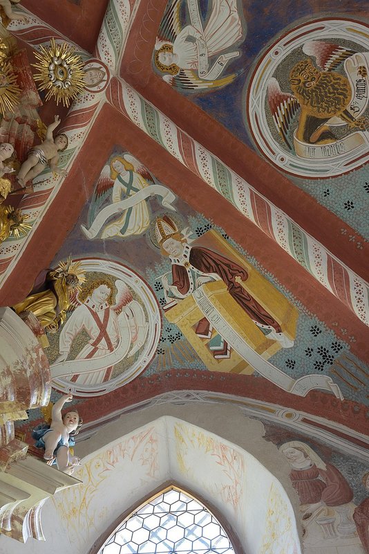 https://i.postimg.cc/wBRJzgCk/Dlieja-Sacun-fresco-s-ura-lautere.jpg