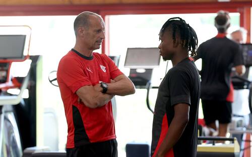 06-getty-allegri-chukwueze-milan.jpg