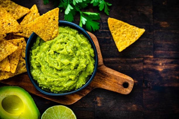 guacamole kalorií