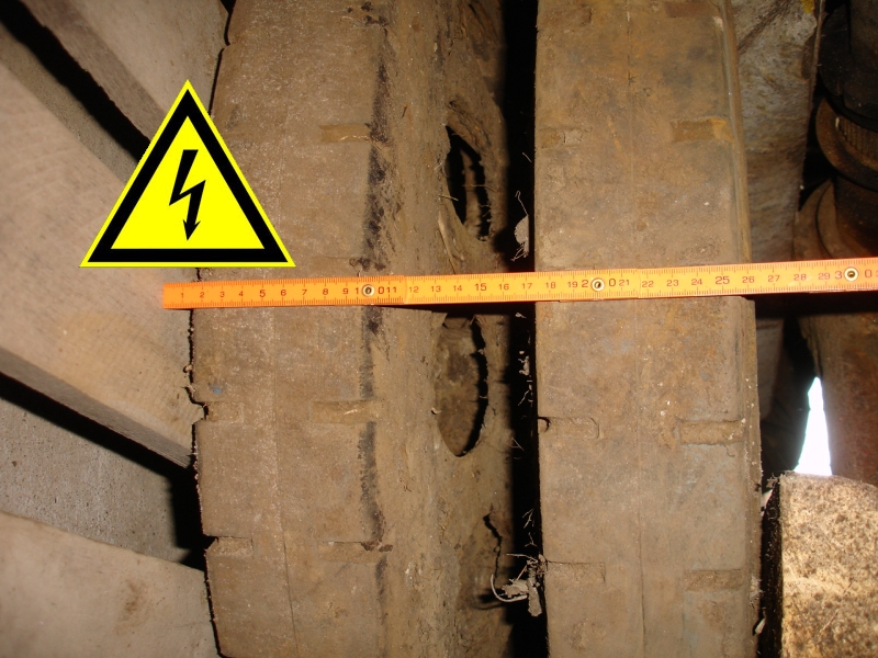 Каток литой узкий