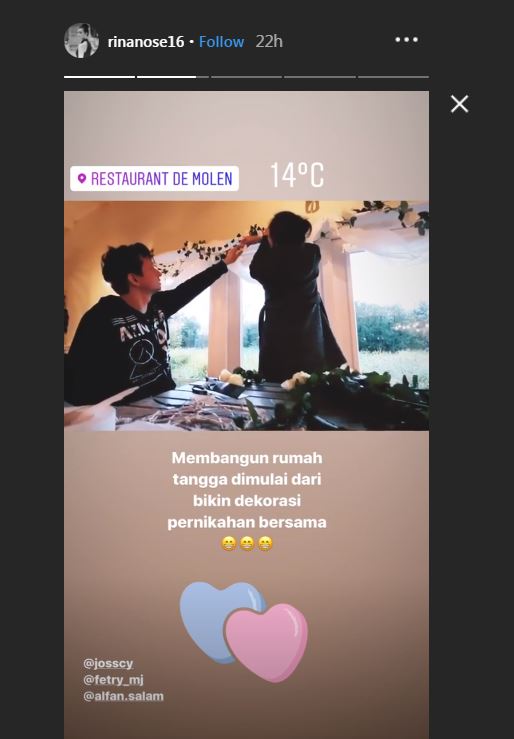Persiapan pernikahan Rina Nose