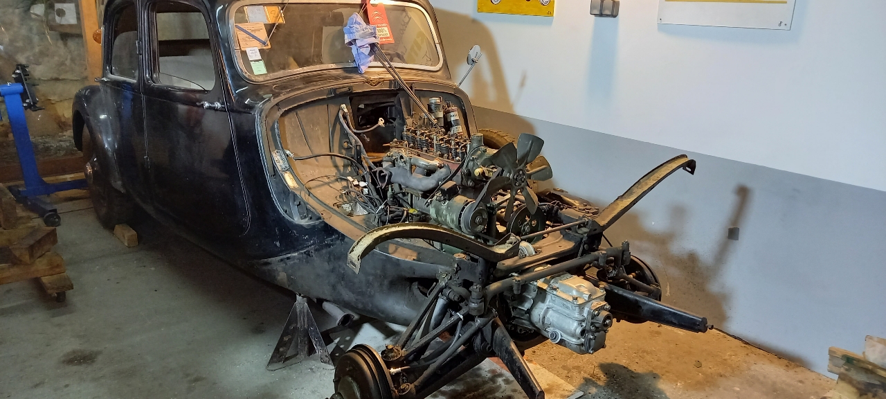 4D89D856-C62D-47B7-B874-D42C1F7284EB