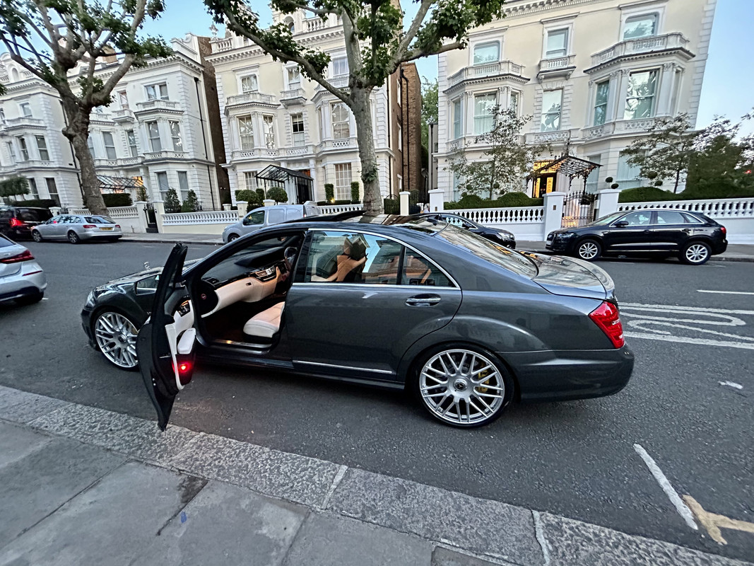 C349D65C-E82C-48D1-95C6-A82D976A01D5