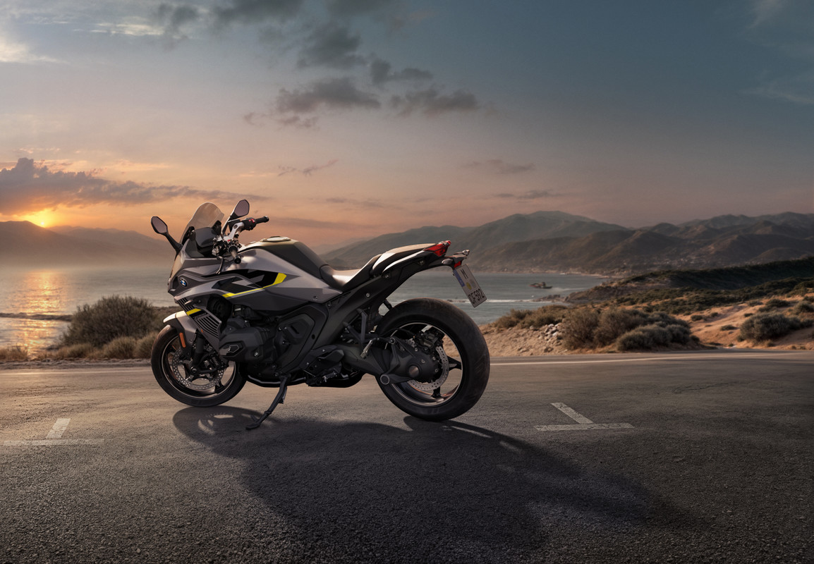 P90596510_highRes_the-new-bmw-r-1300-r (1)