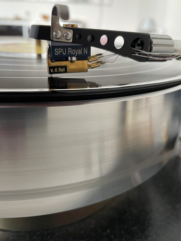 689D68C0-AEAC-4D00-9B25-A6C0CA8B8076