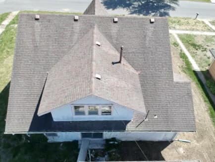 What type of roof cost the most near Saint Joseph Missouri?