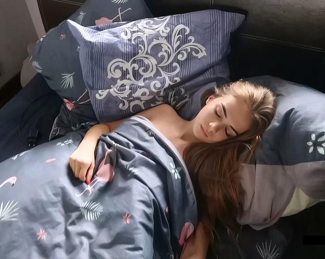 Fucking Sleeping Stepsister 12