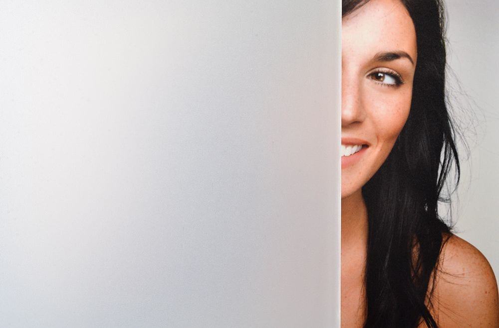 SX-1409 White matt sand – Textured Window Film. SX-1409 Sand Matte. Translucent embossed vinyl film. An excellent privacy film that blocks direct view and…