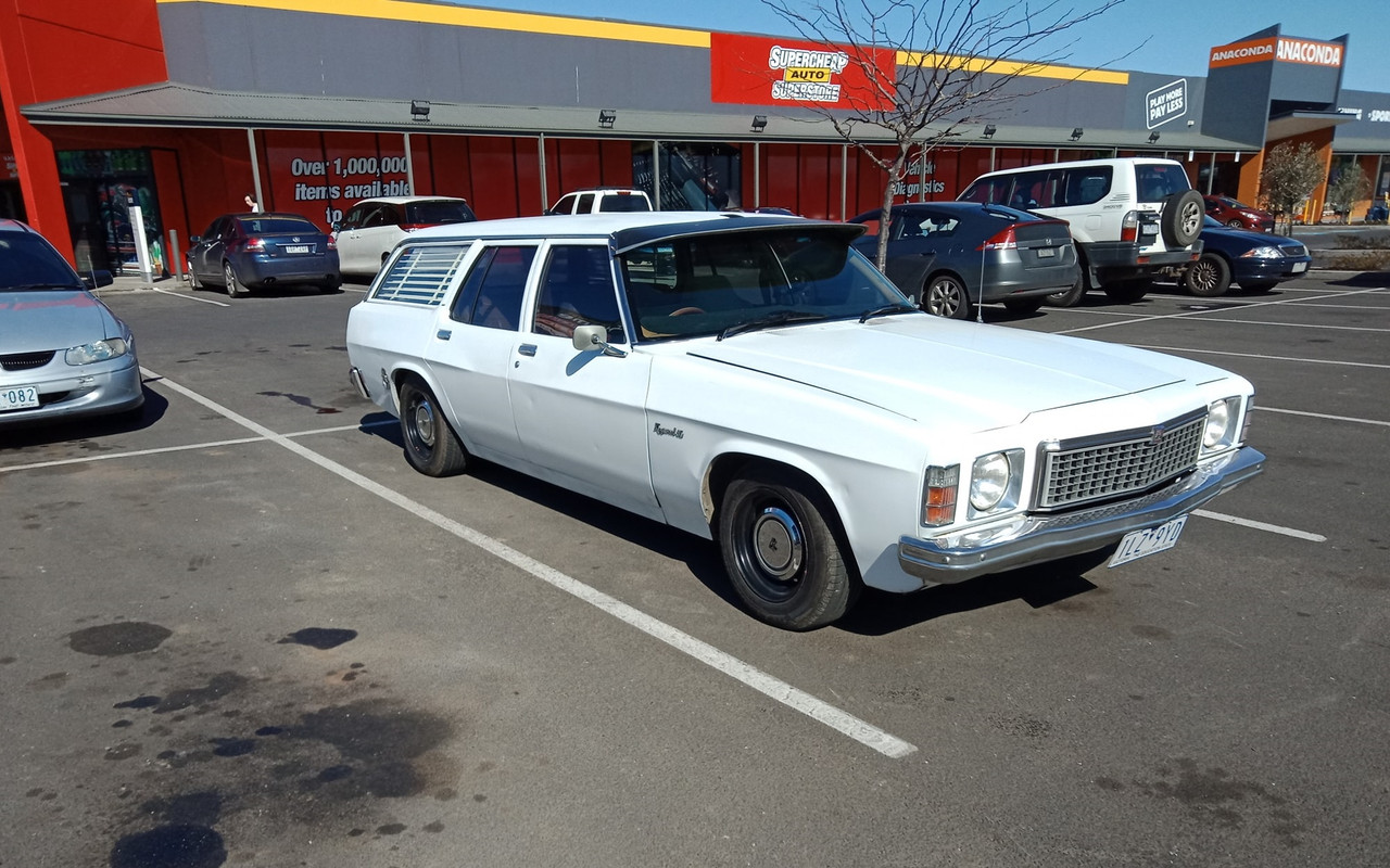 40041113_476273619515236_3069944392983773184_o