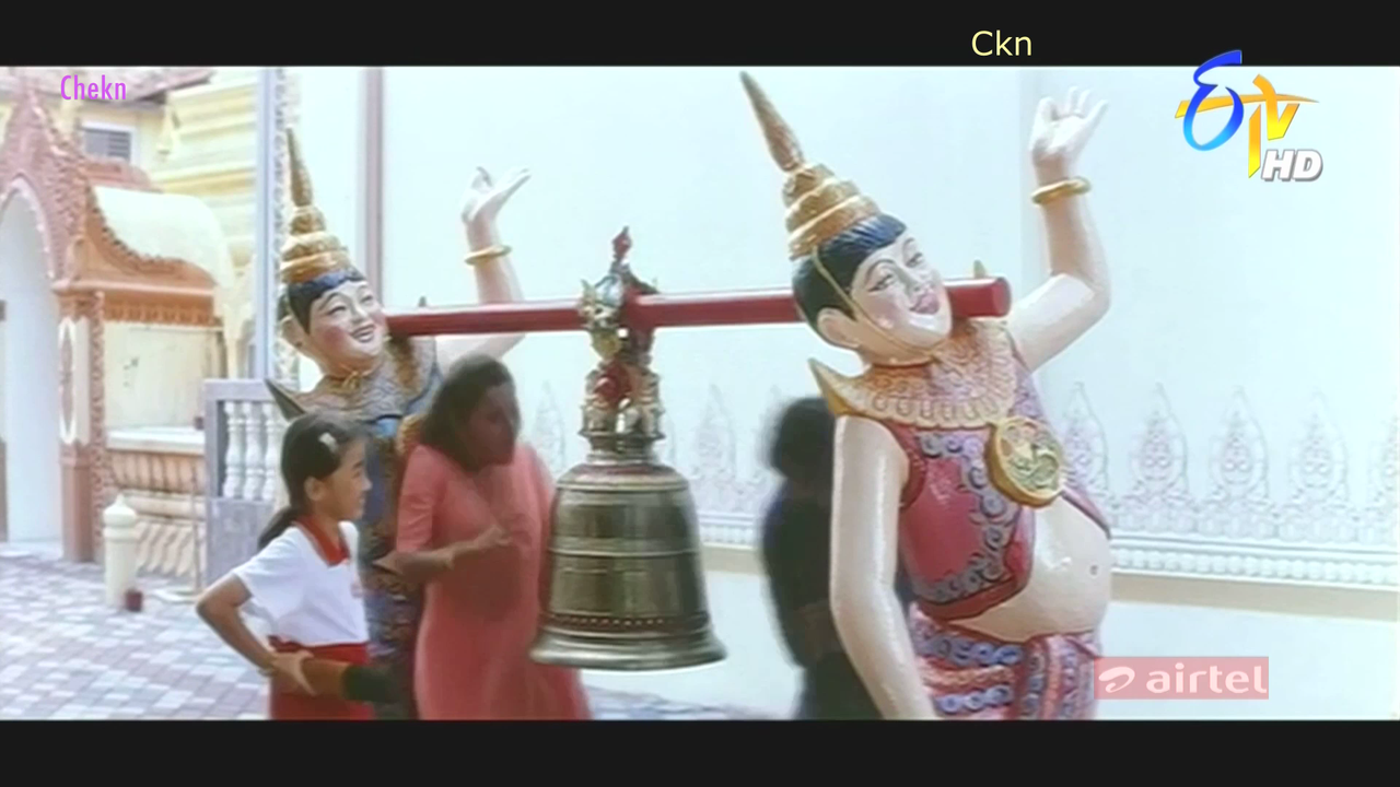 Pilla Nachindi 6 rachana banerji.mkv_000009343