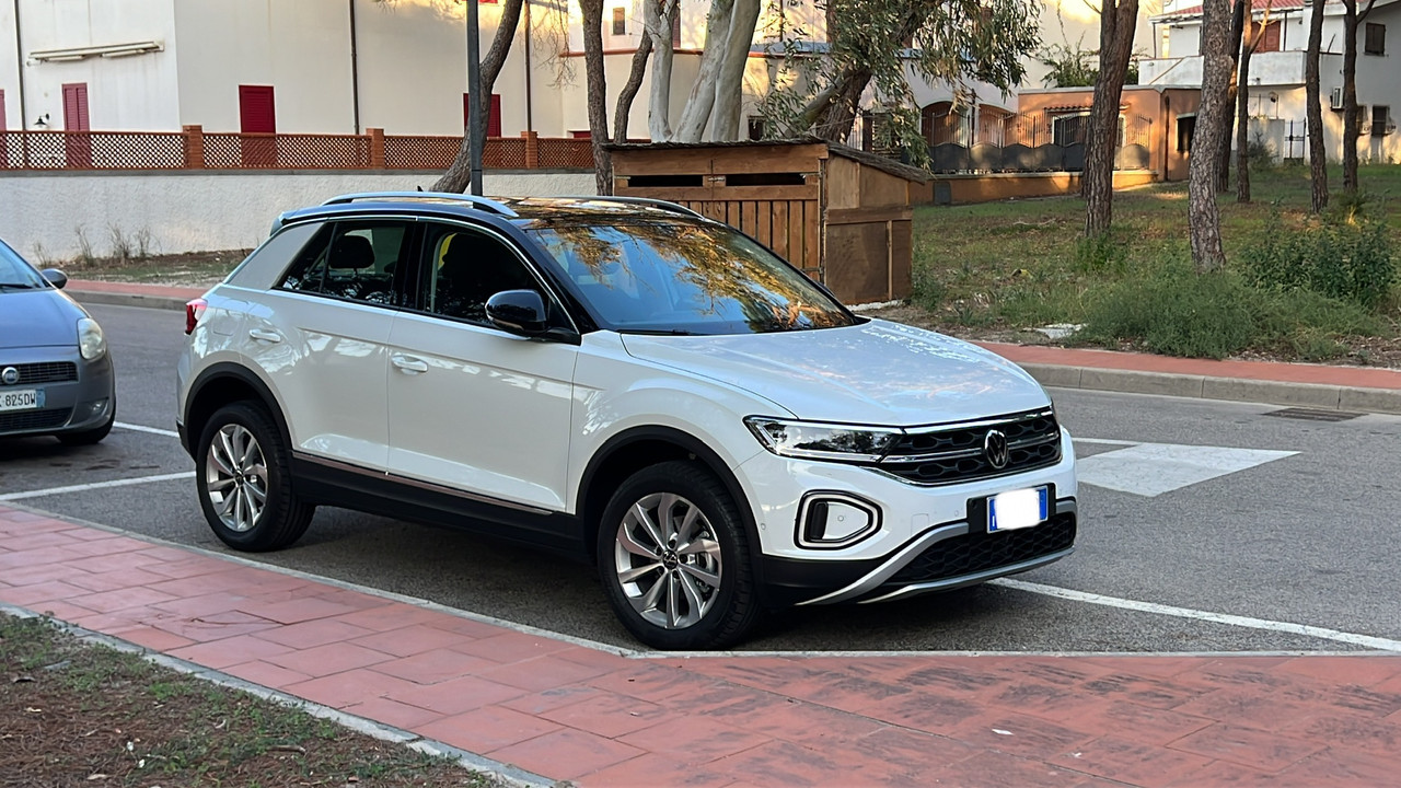 38B933ED-6A02-4A03-B36F-1BEDD66B9D59