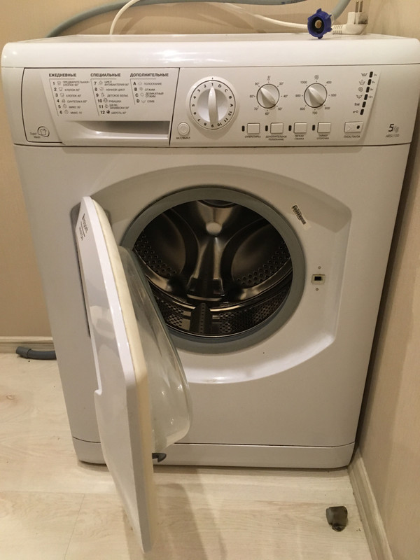 9AEFA3B9-BDC4-4942-8E2D-60C434DD15E9