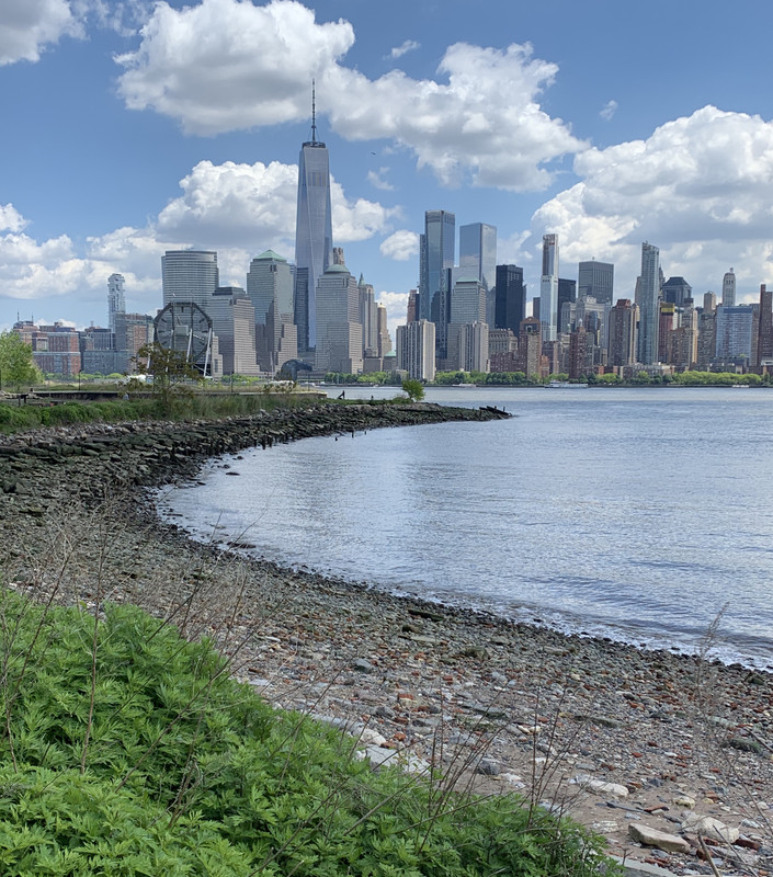 8E033F01-AE46-442E-AC08-E40B2BFA94AF