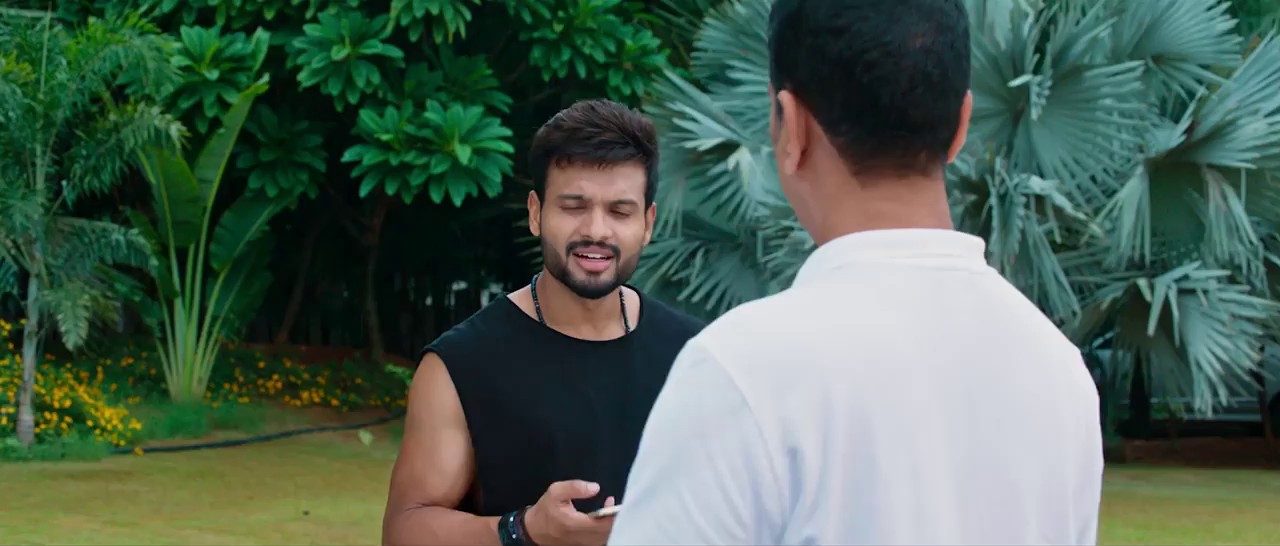 Brand-Babu-2018-AMZN-WEBRip-Hindi-720p-x264-AVC-HE-AAC-2-0-ESub-mkv-0000