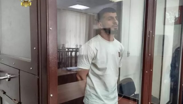 4 години затвор за ММА боец, който преди приятелката си