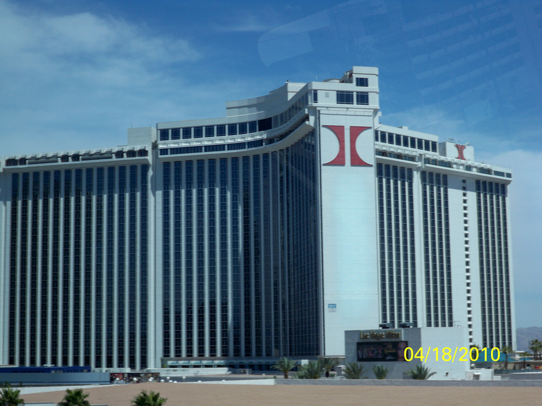 ELVIS INTERNATIONAL HILTON HOTELLAS VEGAS 04/15/2010 For Elvis CD