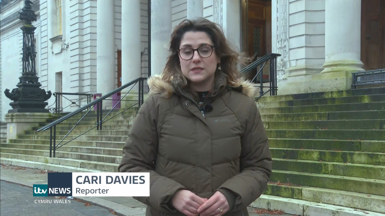 01.04 - 18.00.00 - ITV News Wales at Six..ts_snapshot_12.11.041