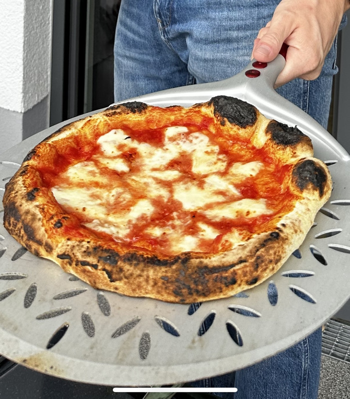 Pizza aus dem Ooni Koda 12