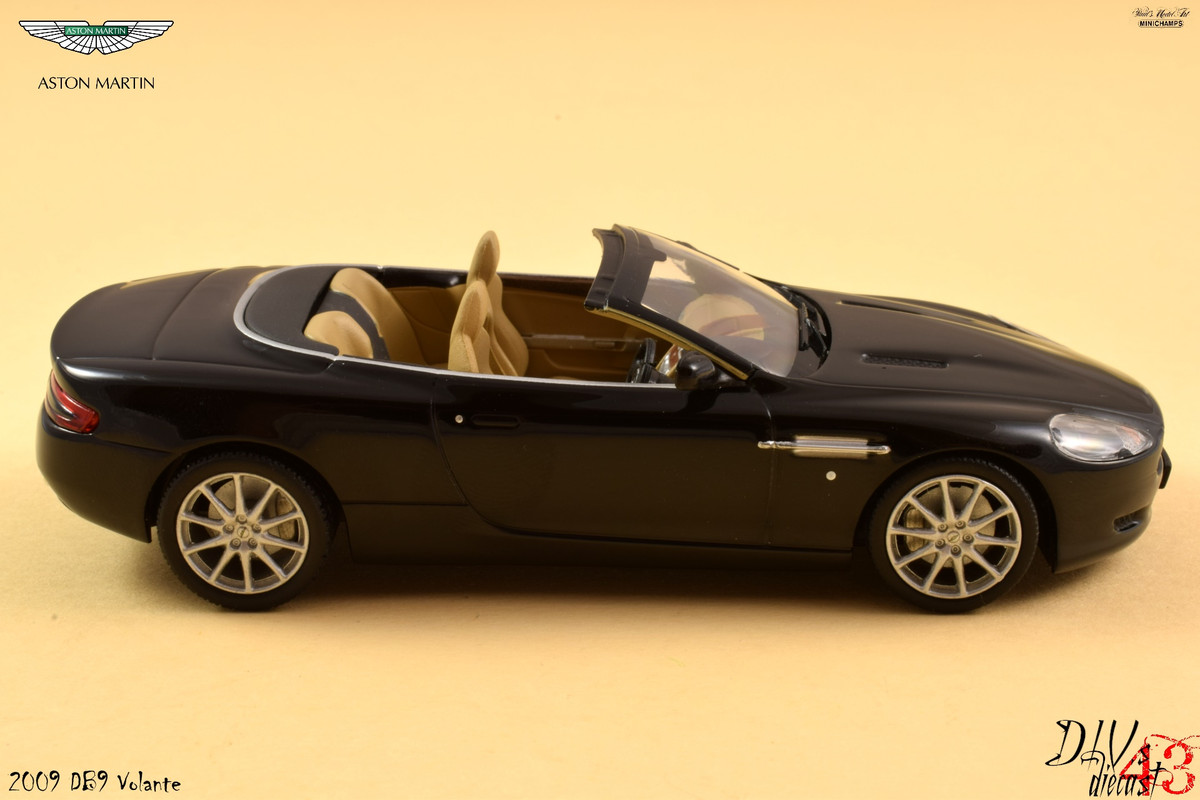 Aston Martin_DB9_Volante_Minichamps (6)