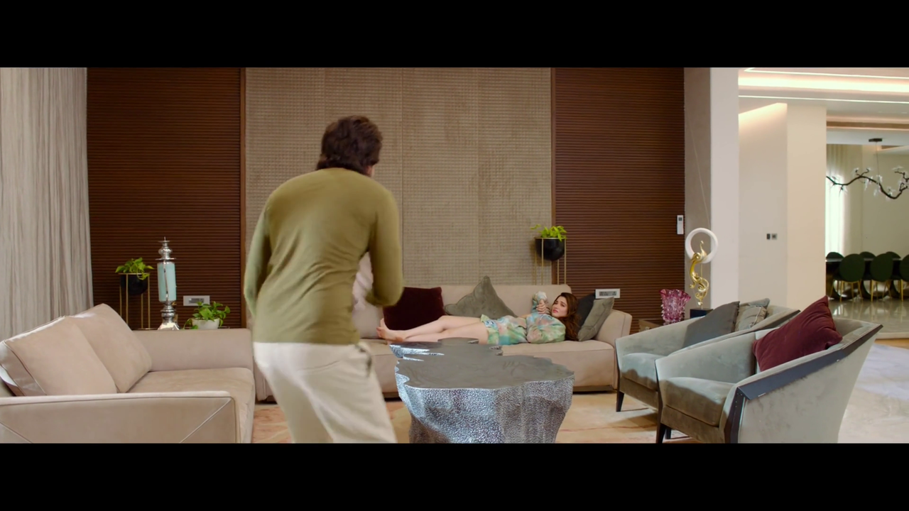 vlcsnap-2023-09-26-23h22m00s472